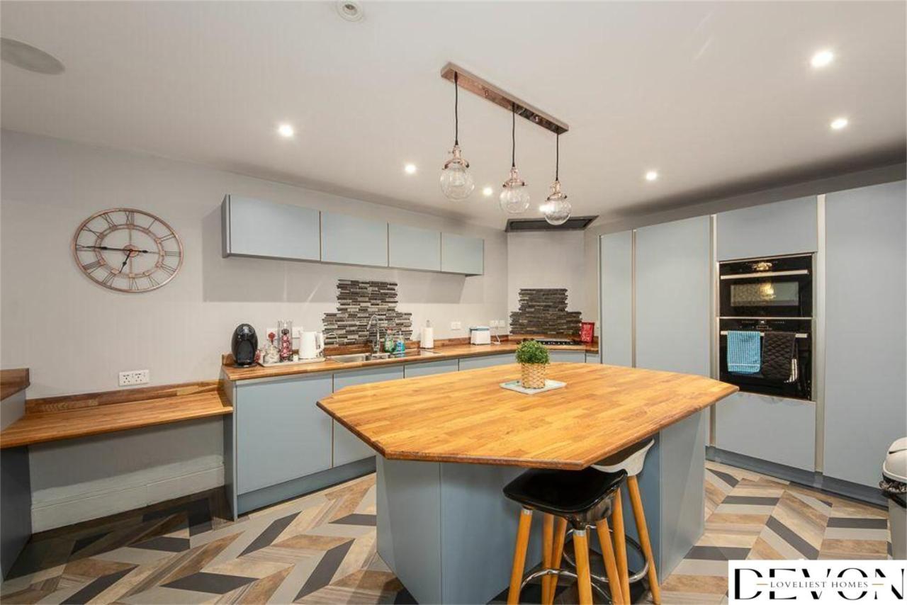 Loveliest Homes Paignton - Casa Marina - 3 Bed, 2 Bathroom House, Balcony, Parking 外观 照片